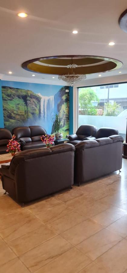 Paradise Hotel Tanjung Pinang Buitenkant foto