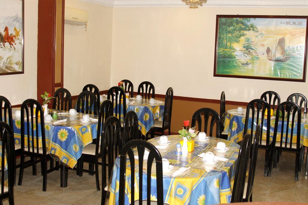 Paradise Hotel Tanjung Pinang Buitenkant foto
